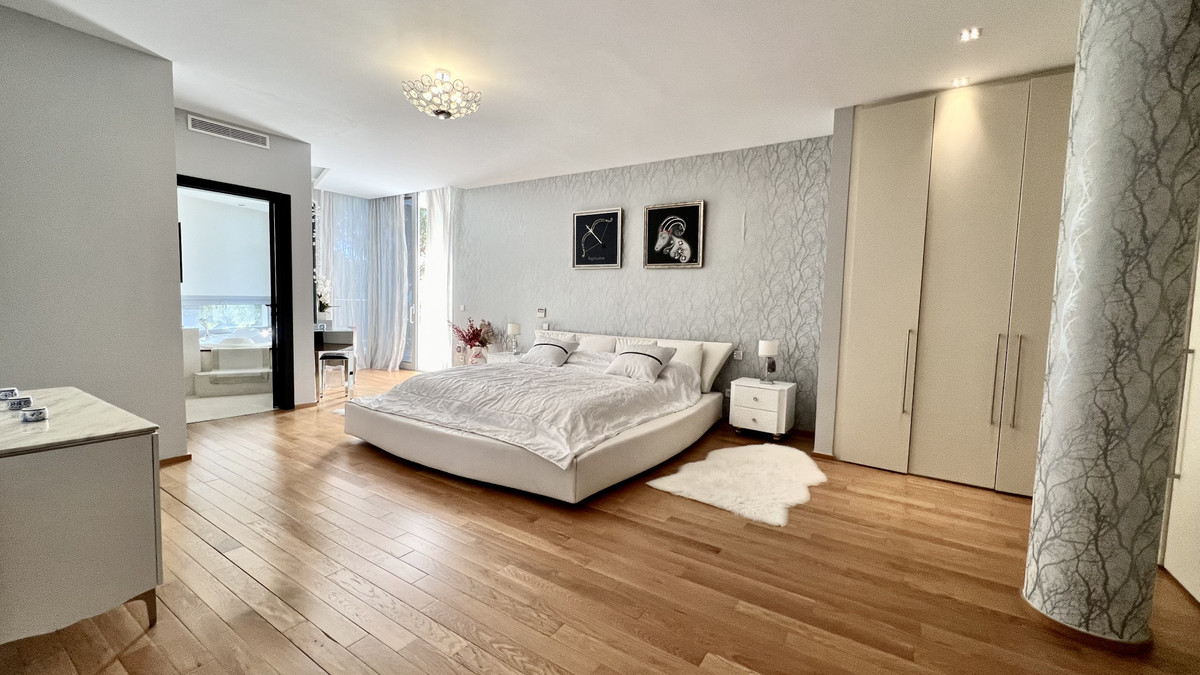 Te koop Half vrijstaand huis Costa Del Sol The Golden Mile € 2.000.000,-