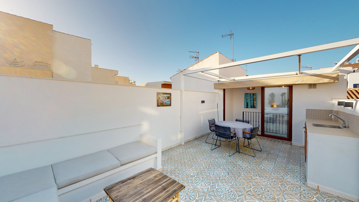 Te koop Half vrijstaand huis Costa Del Sol Caleta De Vélez € 349.999,-