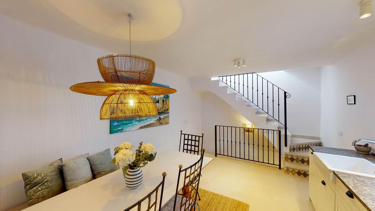 Te koop Half vrijstaand huis Costa Del Sol Caleta De Vélez € 349.999,-