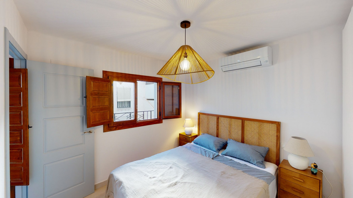 Te koop Half vrijstaand huis Costa Del Sol Caleta De Vélez € 349.999,-