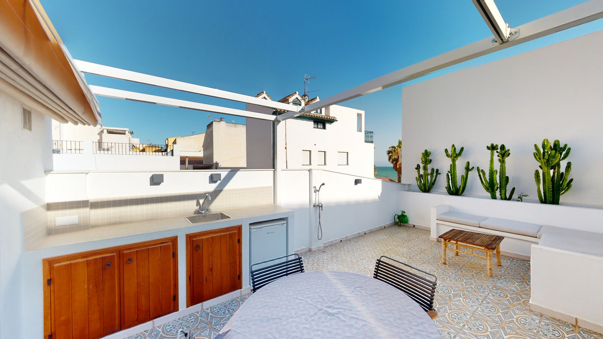 Te koop Half vrijstaand huis Costa Del Sol Caleta De Vélez € 349.999,-