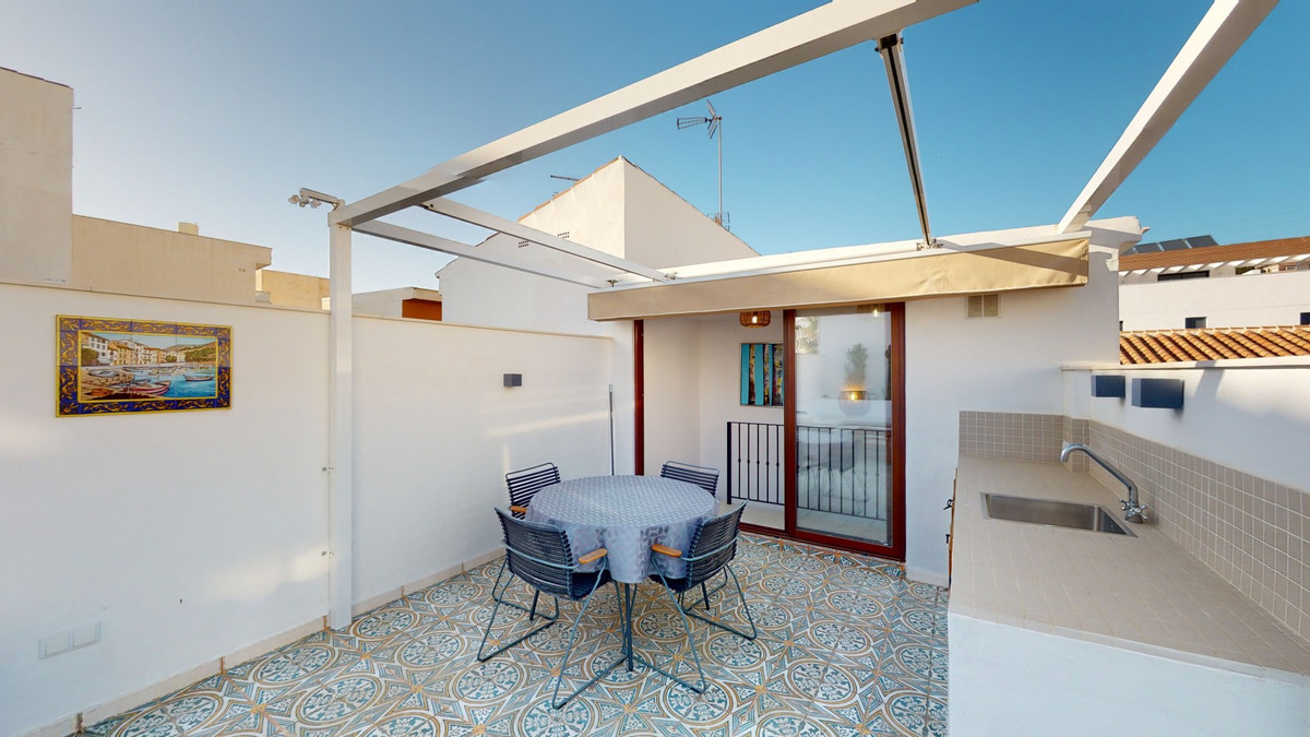 Te koop Half vrijstaand huis Costa Del Sol Caleta De Vélez € 349.999,-