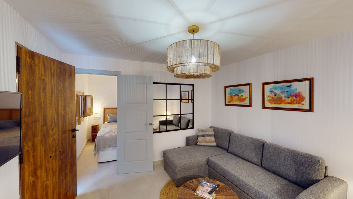 Te koop Half vrijstaand huis Costa Del Sol Caleta De Vélez € 349.999,-