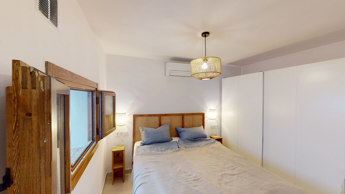 Te koop Half vrijstaand huis Costa Del Sol Caleta De Vélez € 349.999,-