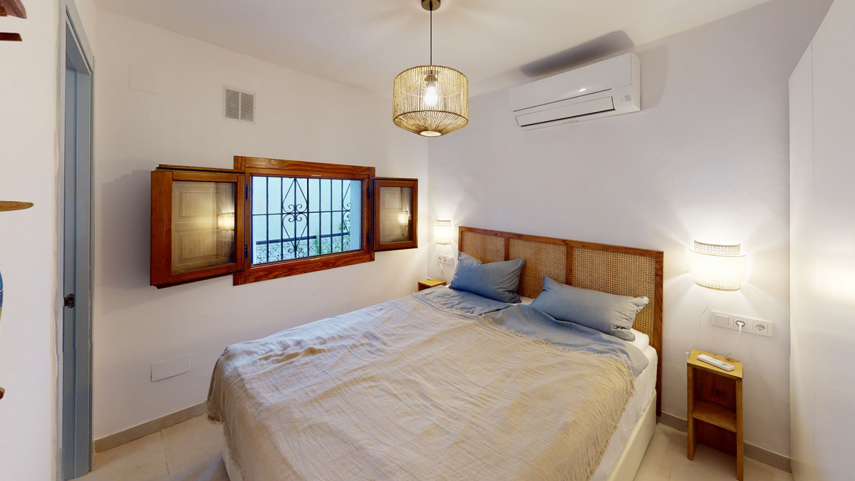 Te koop Half vrijstaand huis Costa Del Sol Caleta De Vélez € 349.999,-