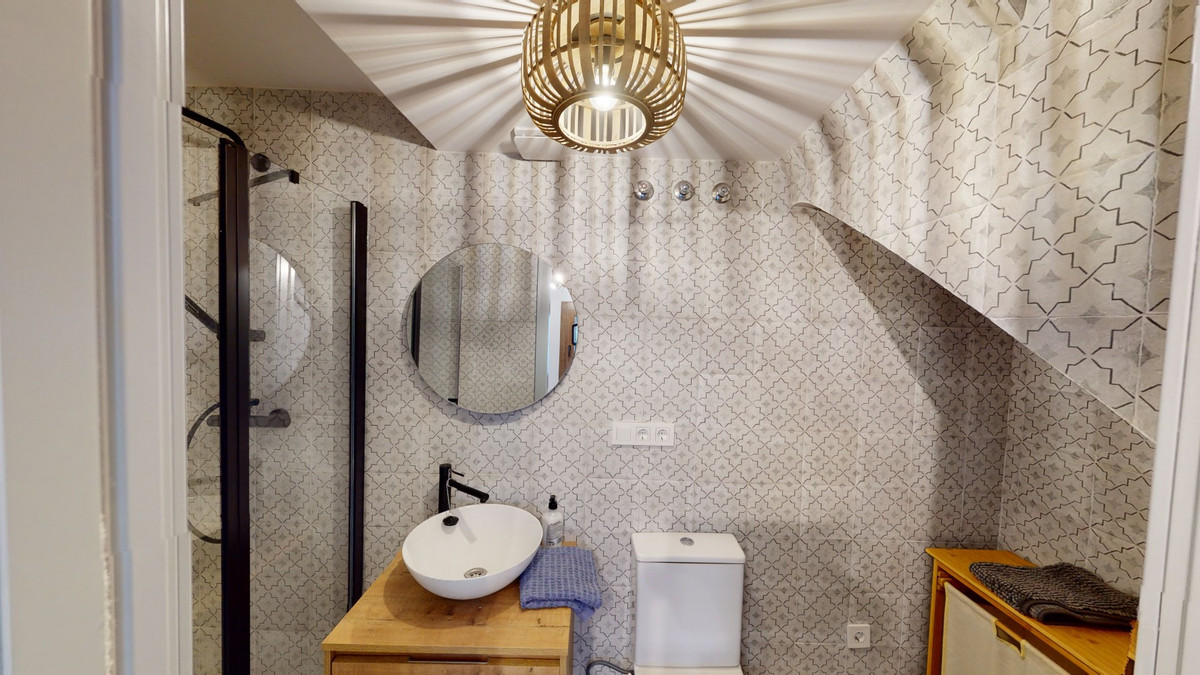 Te koop Half vrijstaand huis Costa Del Sol Caleta De Vélez € 349.999,-