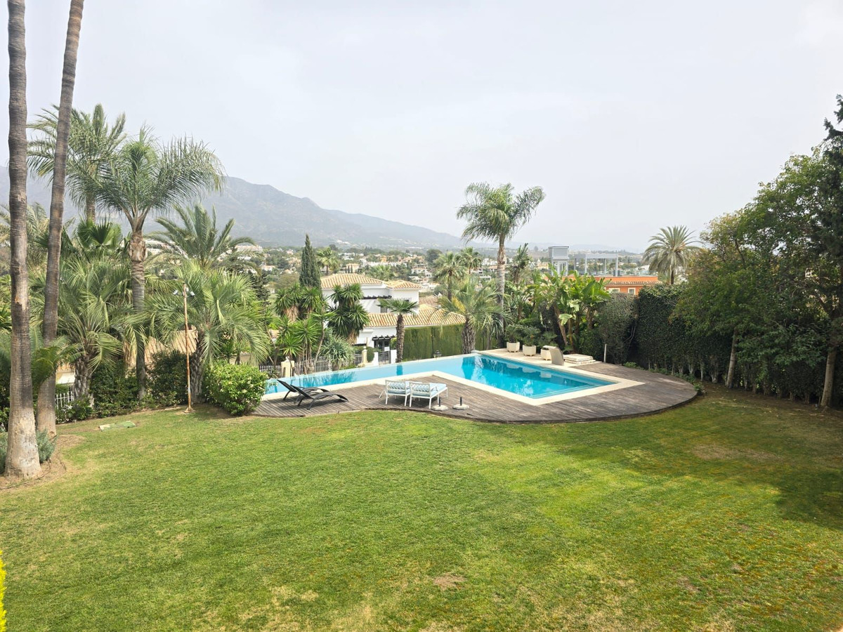 Te koop Vrijstaande Villa Costa Del Sol Marbella € 3.200.000,-
