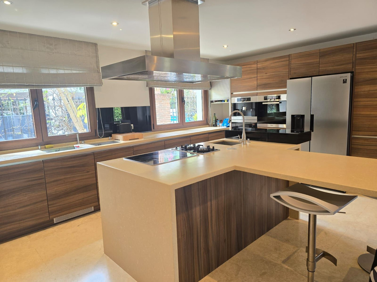 Te koop Vrijstaande Villa Costa Del Sol Marbella € 3.200.000,-