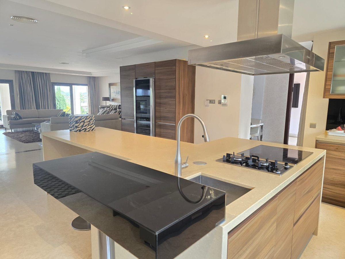 Te koop Vrijstaande Villa Costa Del Sol Marbella € 3.200.000,-