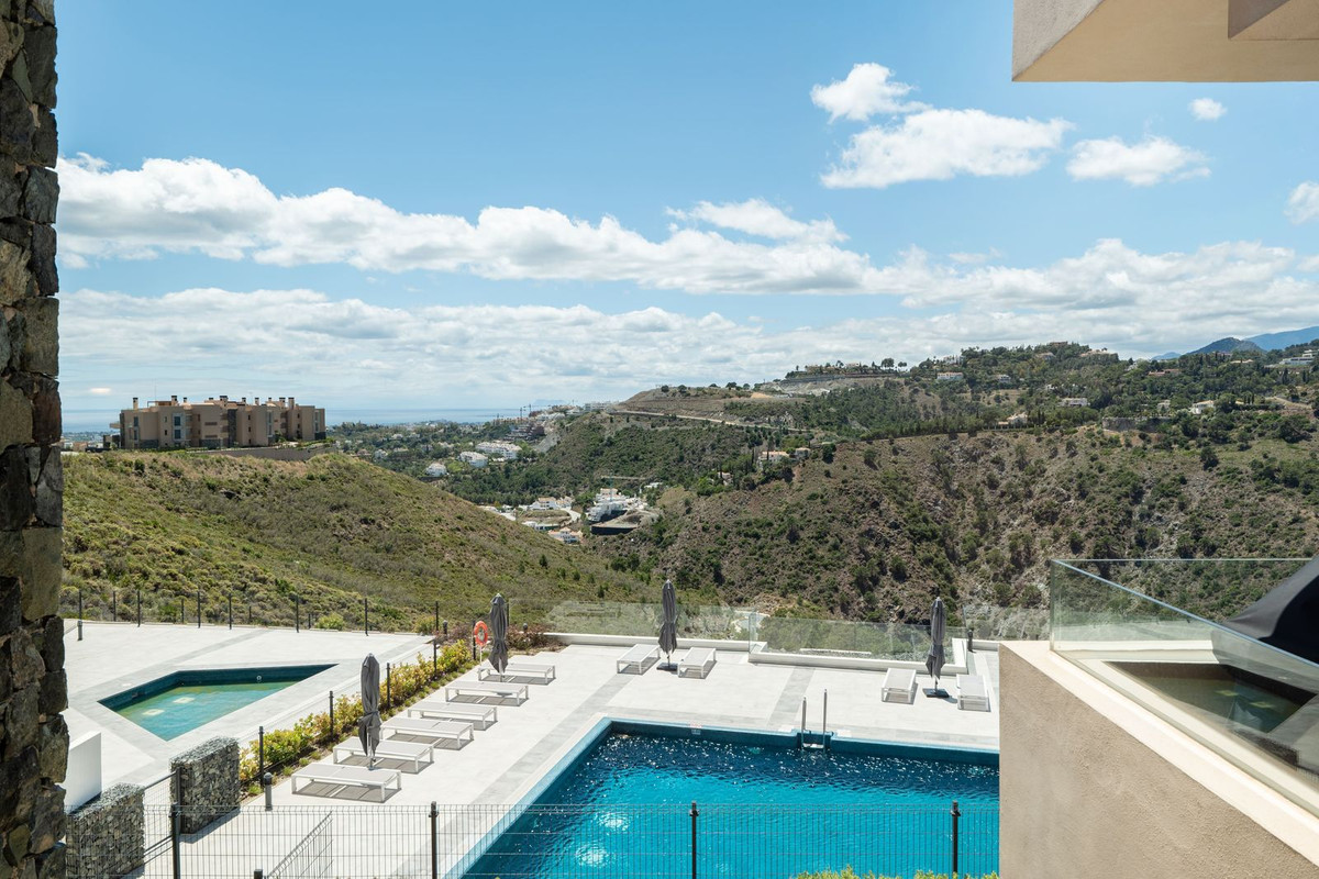 Te koop Bovenwoning Costa Del Sol Benahavís € 1.700.000,-