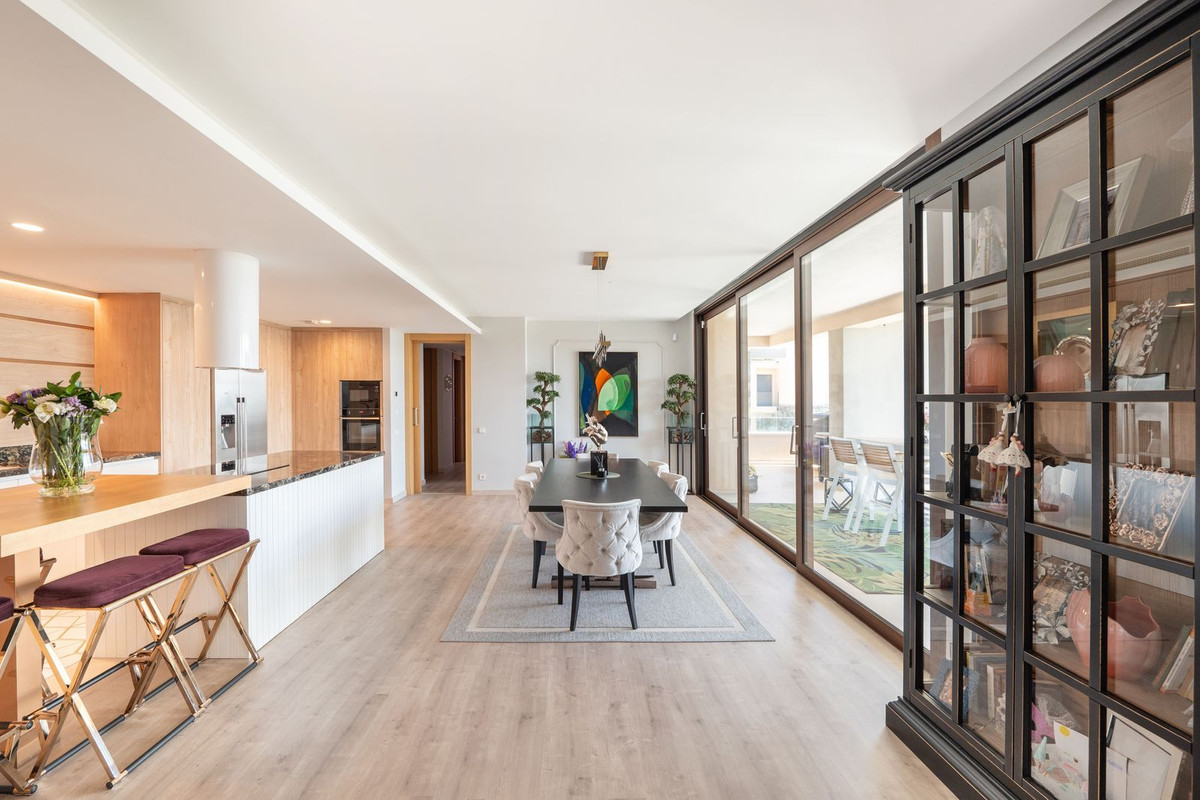 Te koop Bovenwoning Costa Del Sol Benahavís € 1.700.000,-