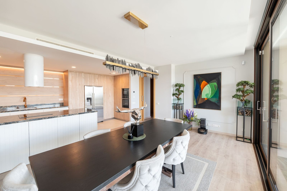 Te koop Bovenwoning Costa Del Sol Benahavís € 1.700.000,-