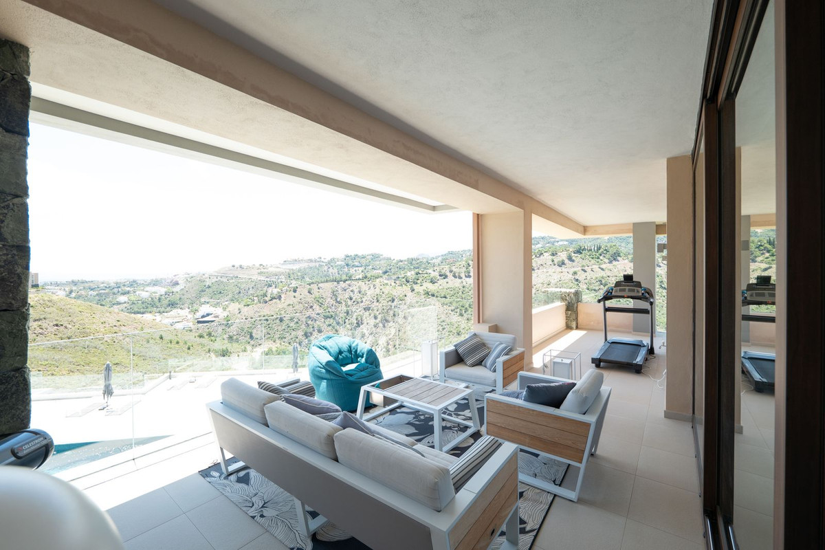 Te koop Bovenwoning Costa Del Sol Benahavís € 1.700.000,-