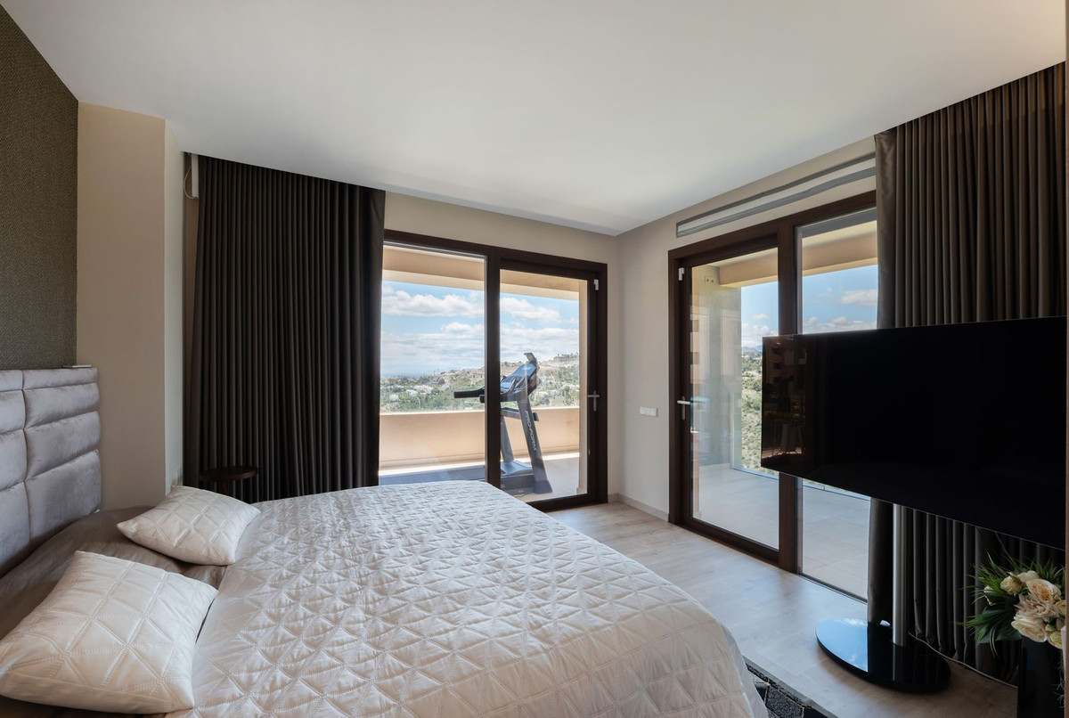 Te koop Bovenwoning Costa Del Sol Benahavís € 1.700.000,-