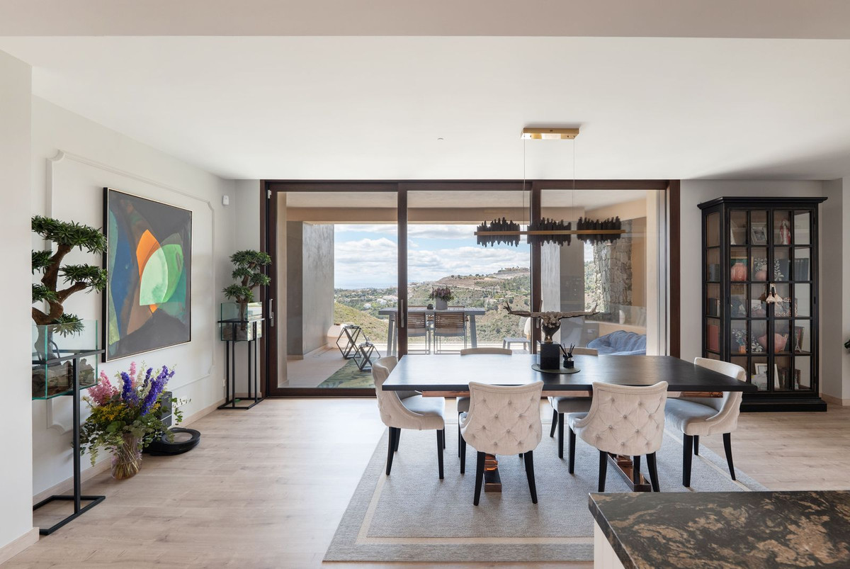 Te koop Bovenwoning Costa Del Sol Benahavís € 1.700.000,-