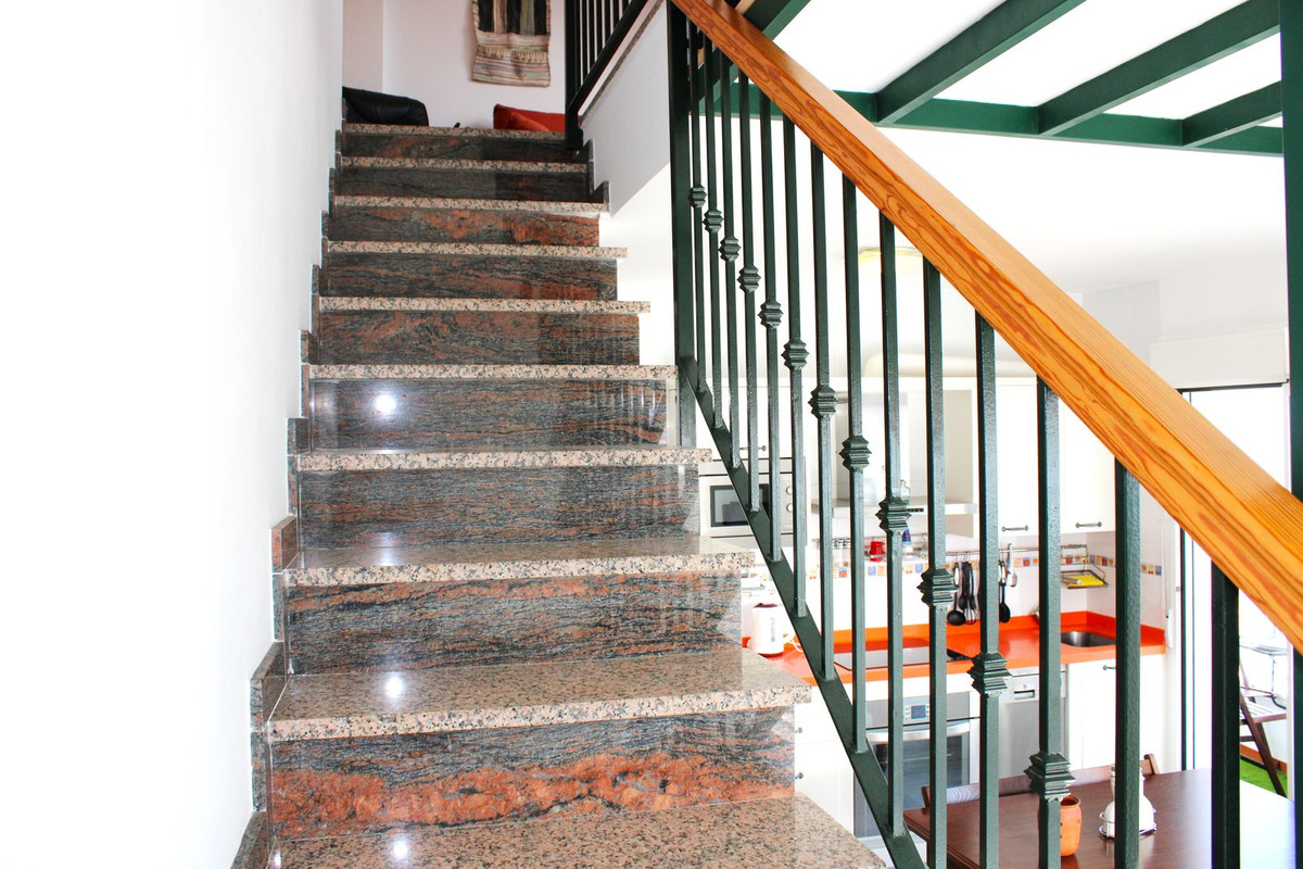 Te koop Duplexwoning Costa Del Sol Algarrobo Costa € 380.000,-