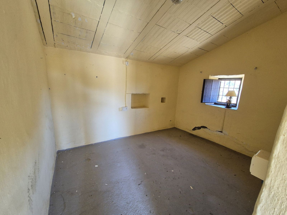 Te koop Finca - Cortijo Costa Del Sol Torrox € 198.000,-