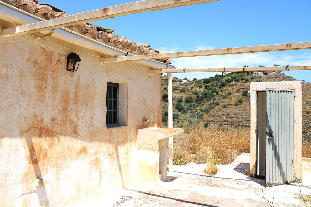 Te koop Finca - Cortijo Costa Del Sol Torrox € 198.000,-