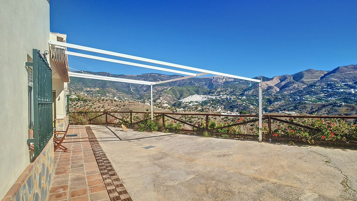 Te koop Vrijstaande Villa Costa Del Sol Corumbela € 375.000,-