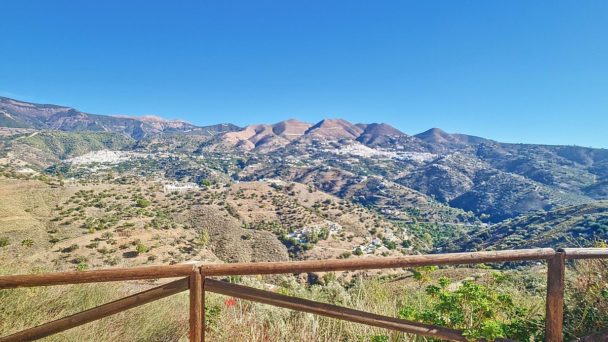 Te koop Vrijstaande Villa Costa Del Sol Corumbela € 375.000,-