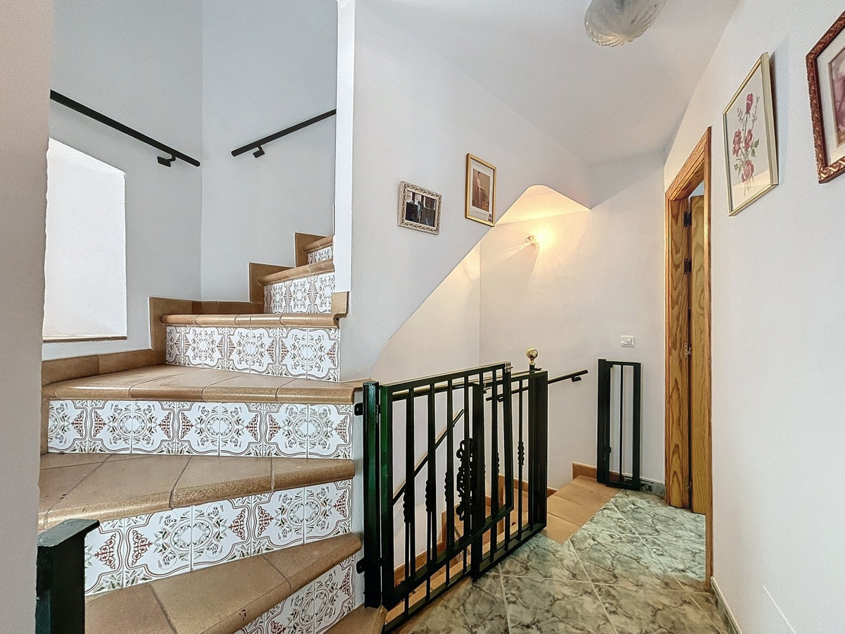 Te koop Half vrijstaand huis Costa Del Sol Árchez € 239.000,-