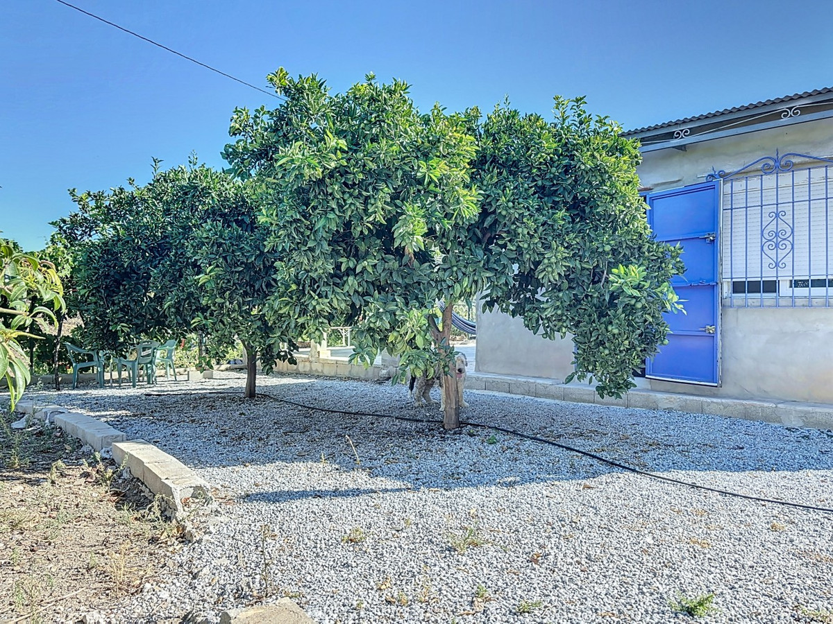 Te koop Finca - Cortijo Costa Del Sol Benamargosa € 288.000,-