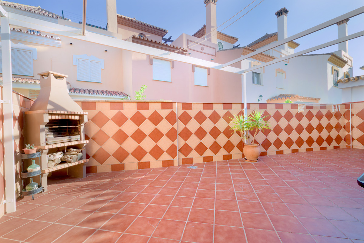 Te koop Herenhuis Costa Del Sol Torre Del Mar € 410.000,-