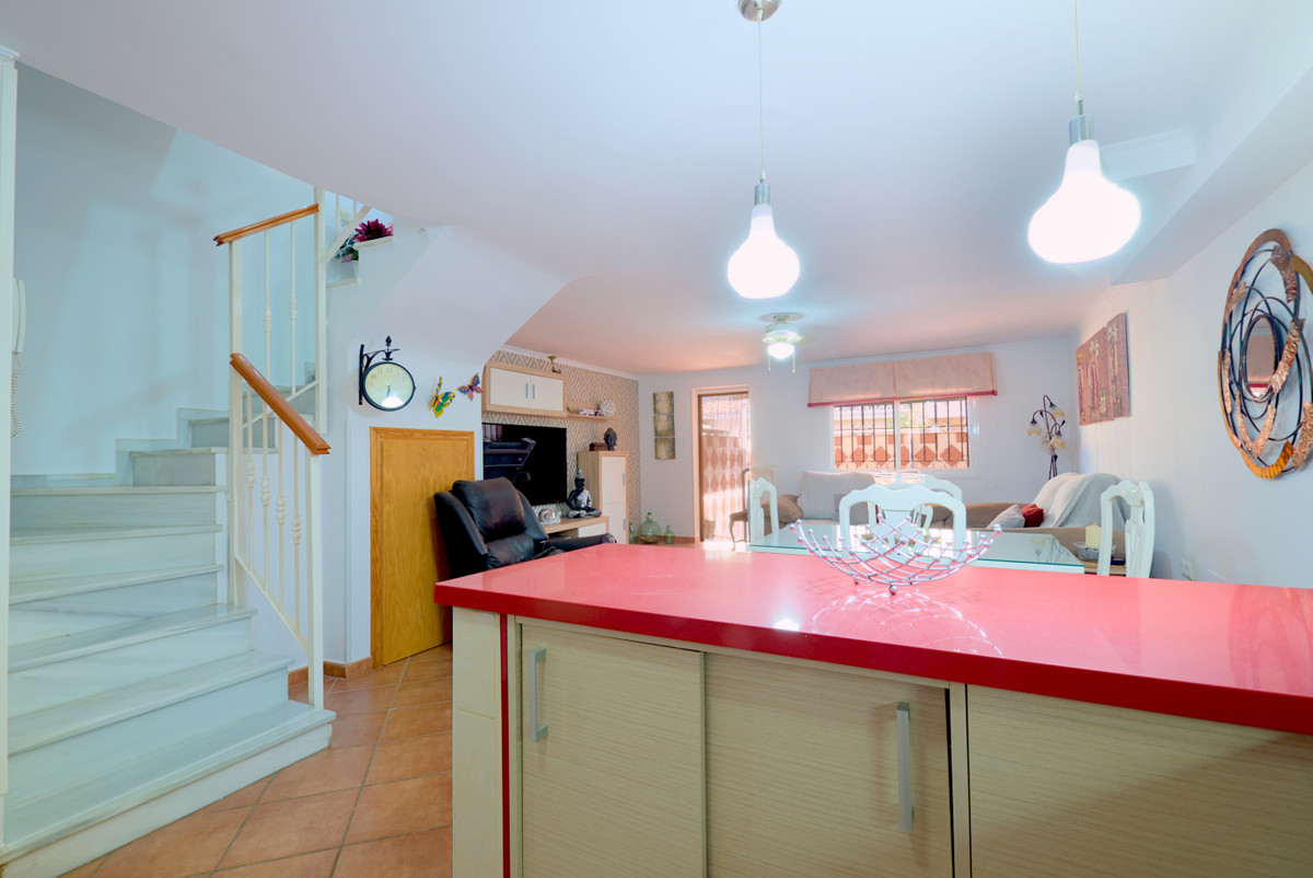 Te koop Herenhuis Costa Del Sol Torre Del Mar € 410.000,-