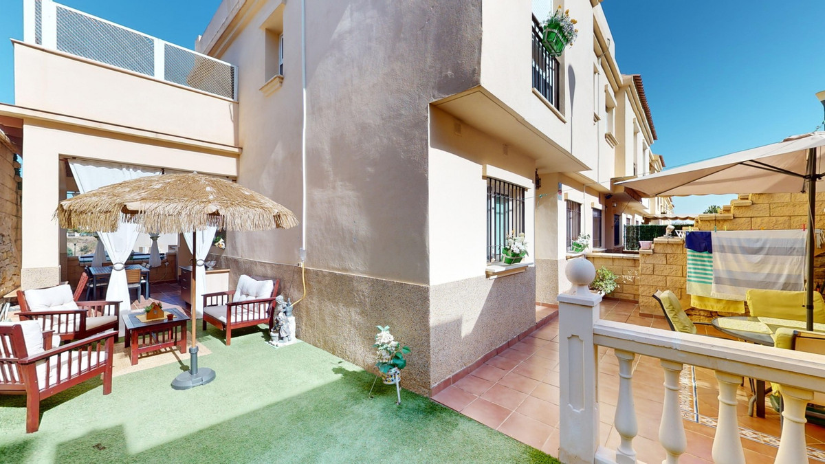 Te koop Half vrijstaand huis Costa Del Sol Almayate € 415.000,-
