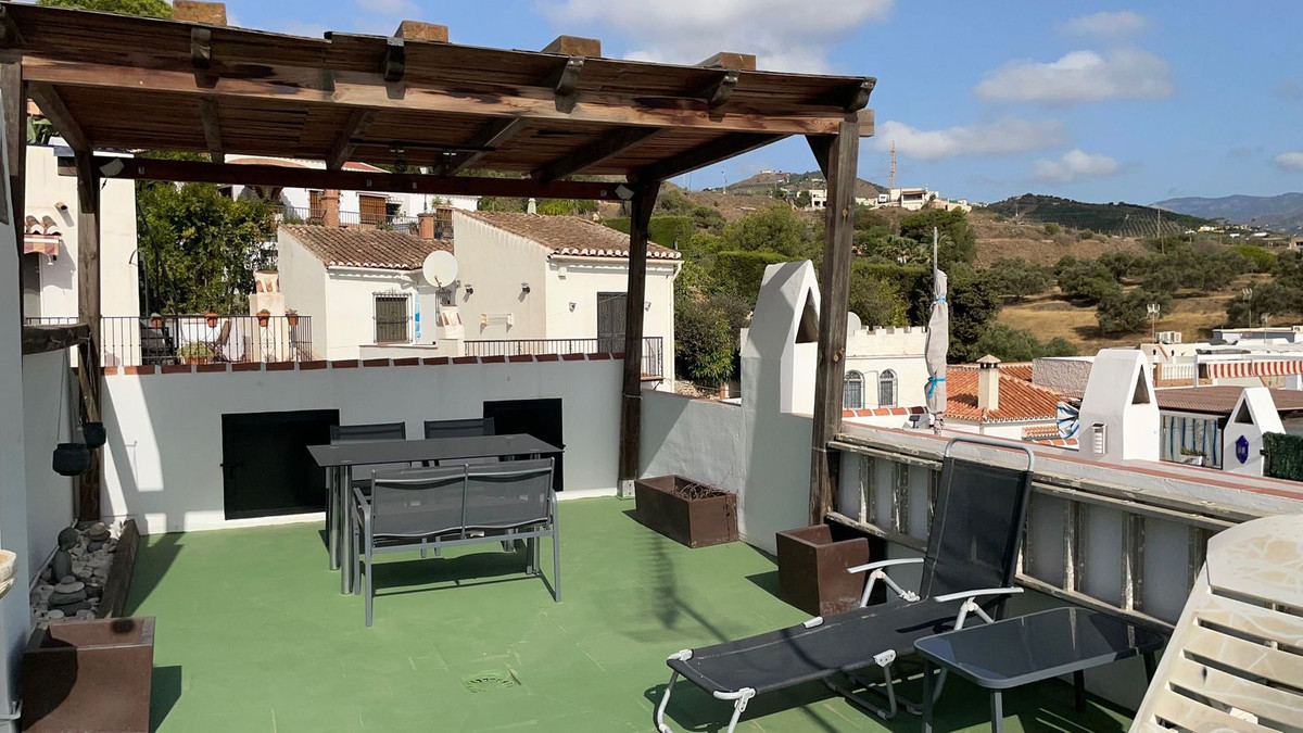 Te koop Herenhuis Costa Del Sol Nerja € 340.000,-