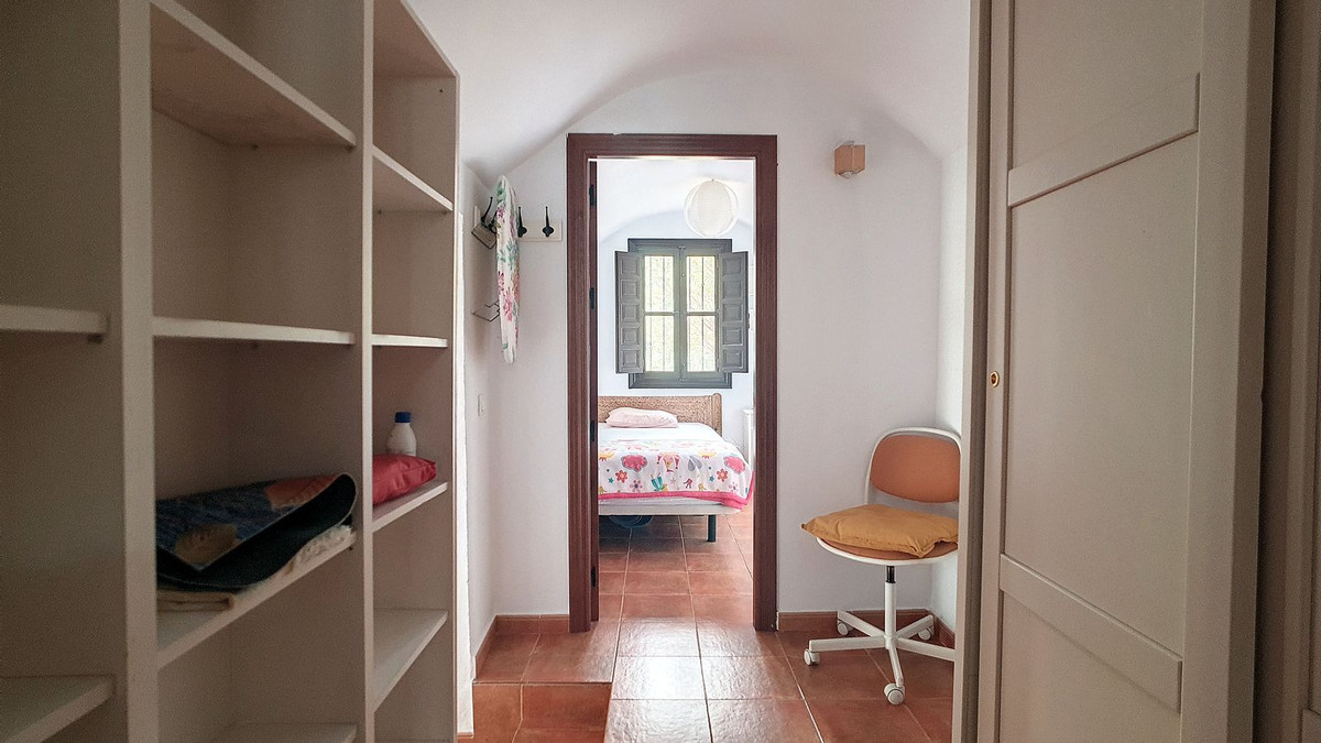 Te koop Vrijstaande Villa Costa Del Sol Arenas € 230.000,-