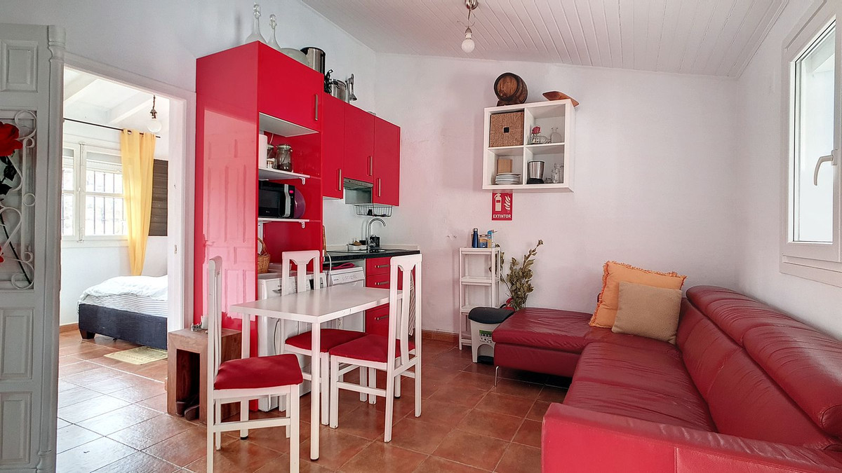 Te koop Vrijstaande Villa Costa Del Sol Arenas € 230.000,-