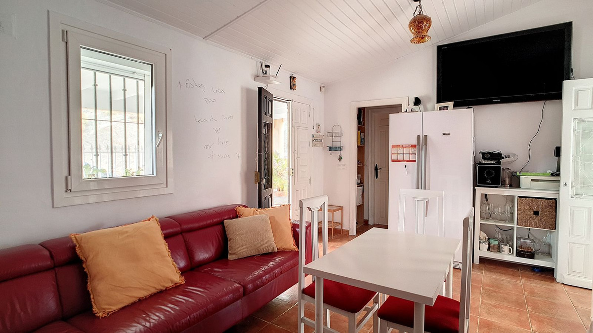 Te koop Vrijstaande Villa Costa Del Sol Arenas € 230.000,-