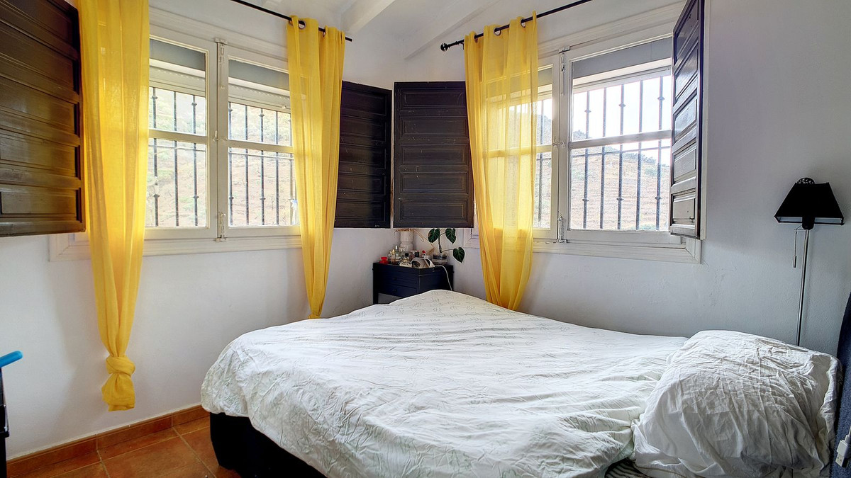 Te koop Vrijstaande Villa Costa Del Sol Arenas € 230.000,-