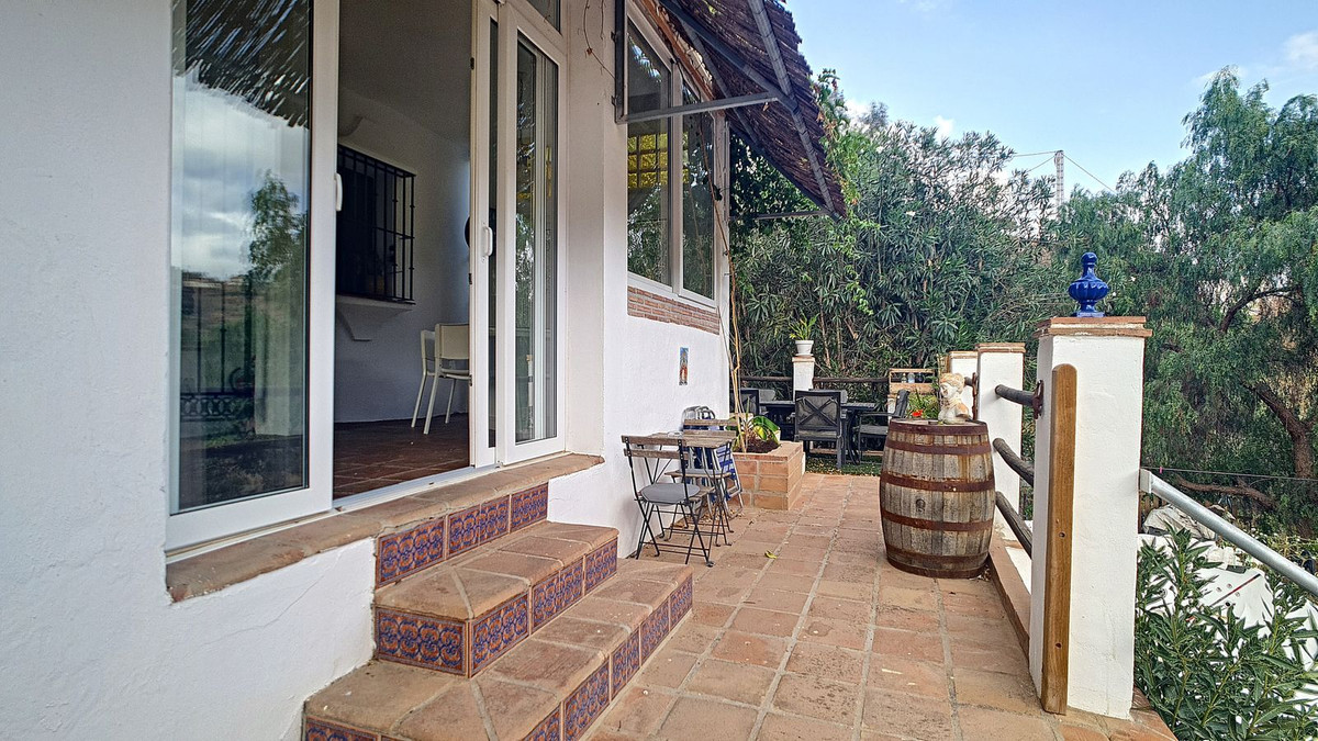 Te koop Vrijstaande Villa Costa Del Sol Arenas € 230.000,-