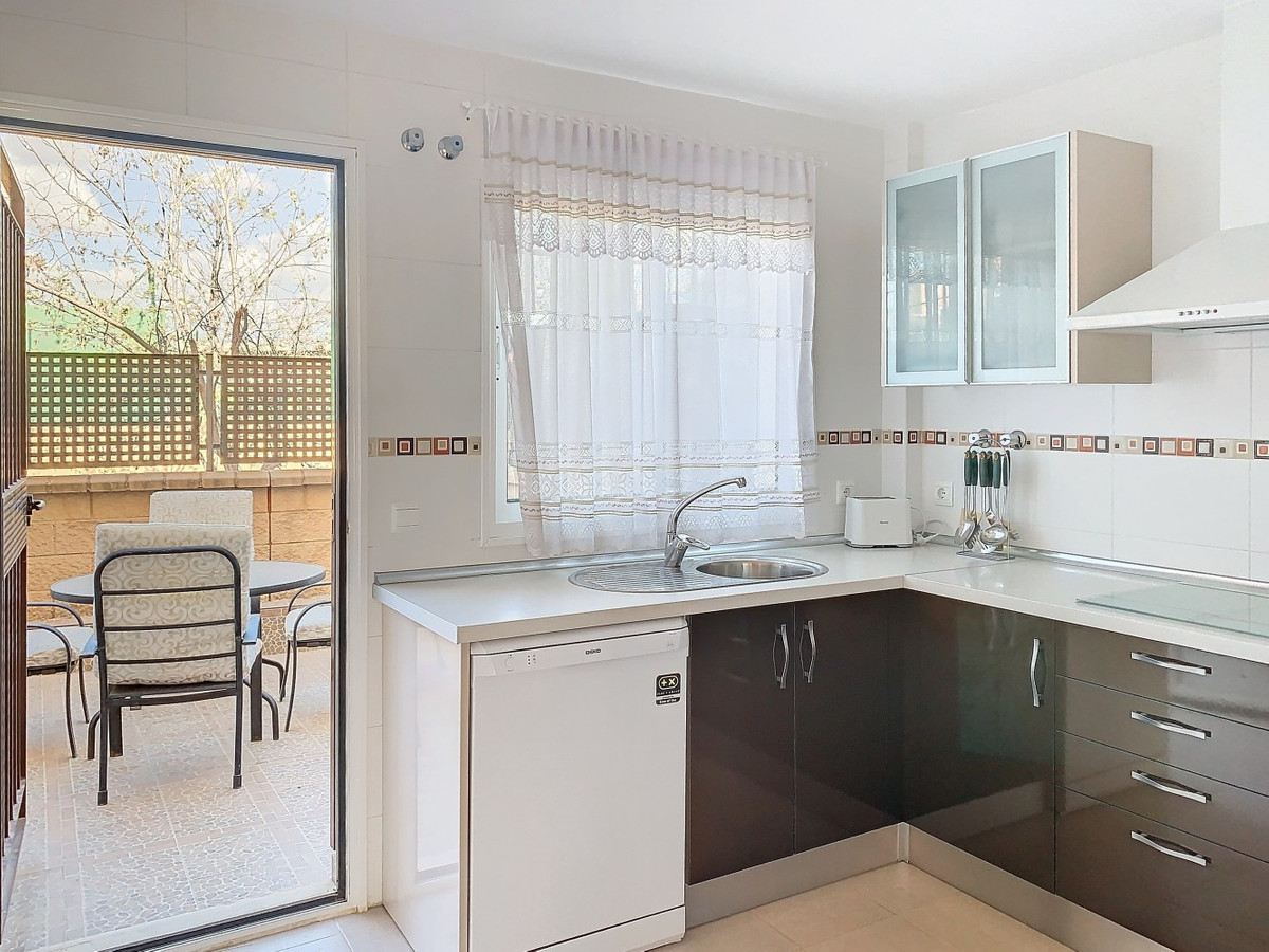 Te koop Half vrijstaand huis Costa Del Sol Valle-niza € 340.000,-