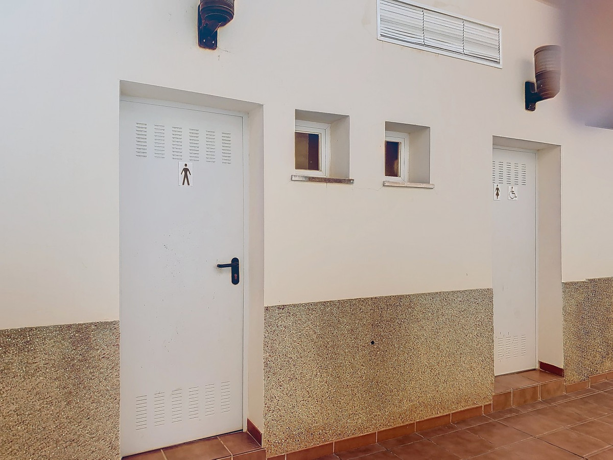 Te koop Half vrijstaand huis Costa Del Sol Valle-niza € 340.000,-