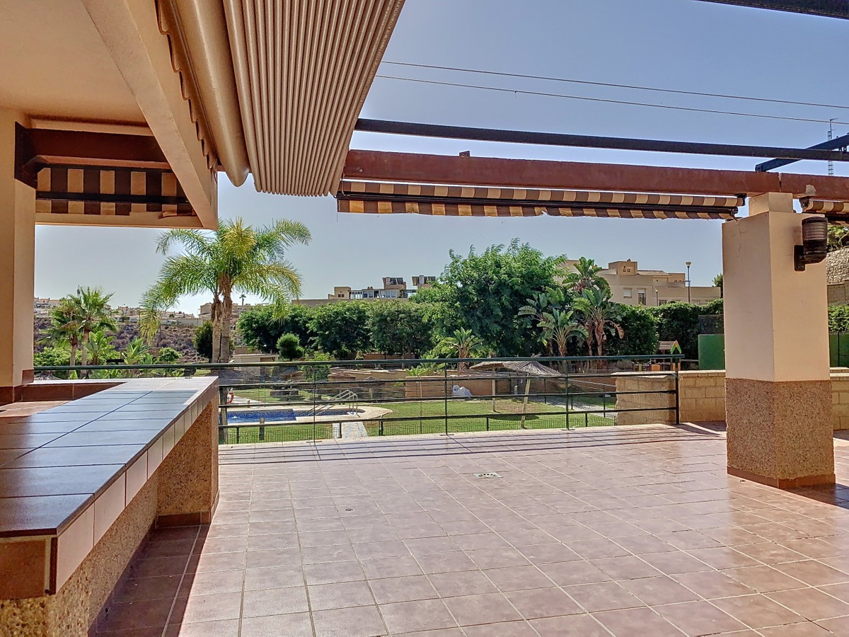 Te koop Half vrijstaand huis Costa Del Sol Valle-niza € 340.000,-