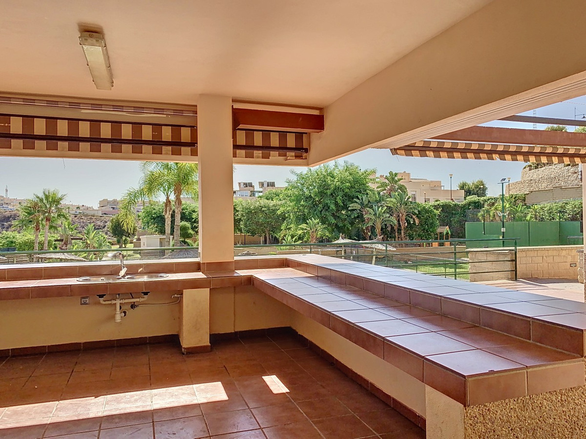 Te koop Half vrijstaand huis Costa Del Sol Valle-niza € 340.000,-