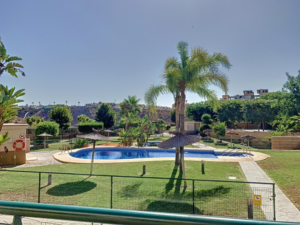 Te koop Half vrijstaand huis Costa Del Sol Valle-niza € 340.000,-