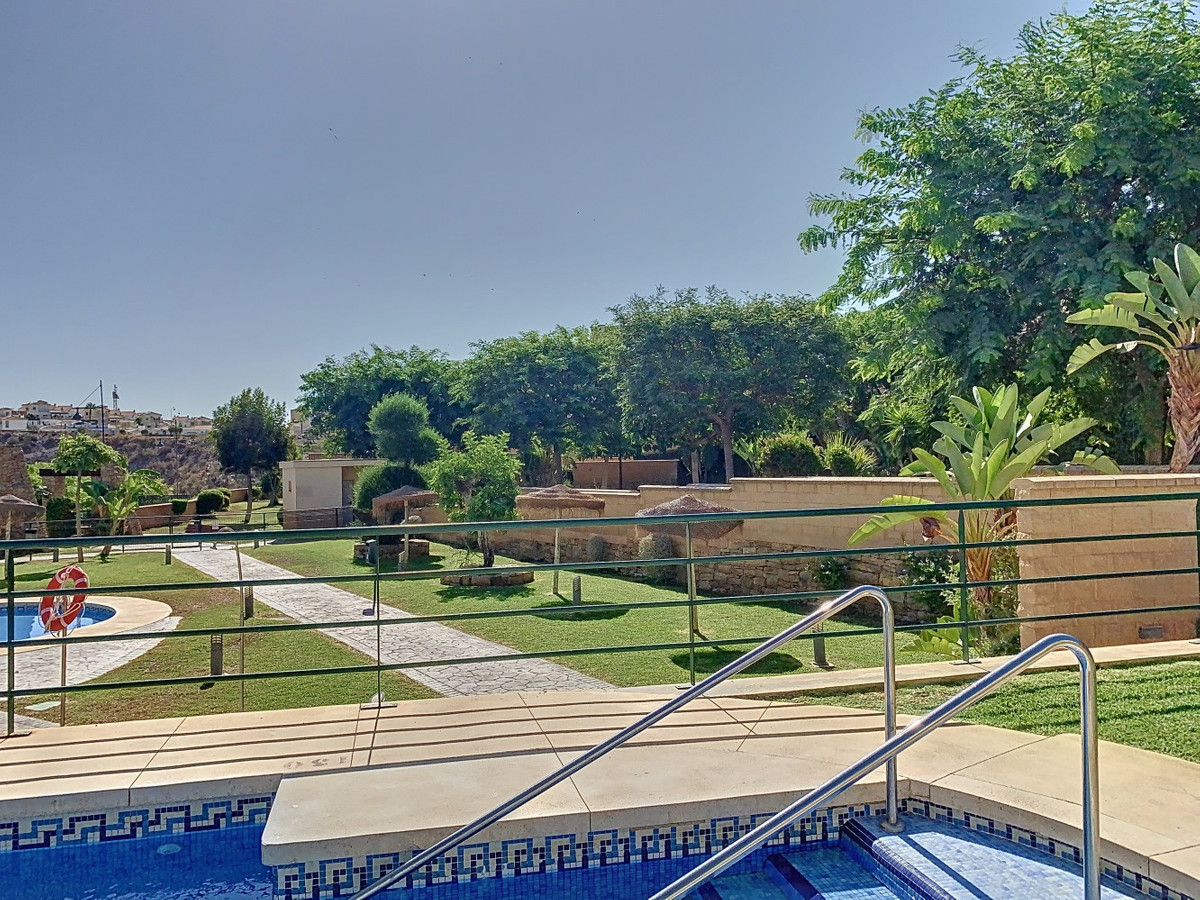 Te koop Half vrijstaand huis Costa Del Sol Valle-niza € 340.000,-