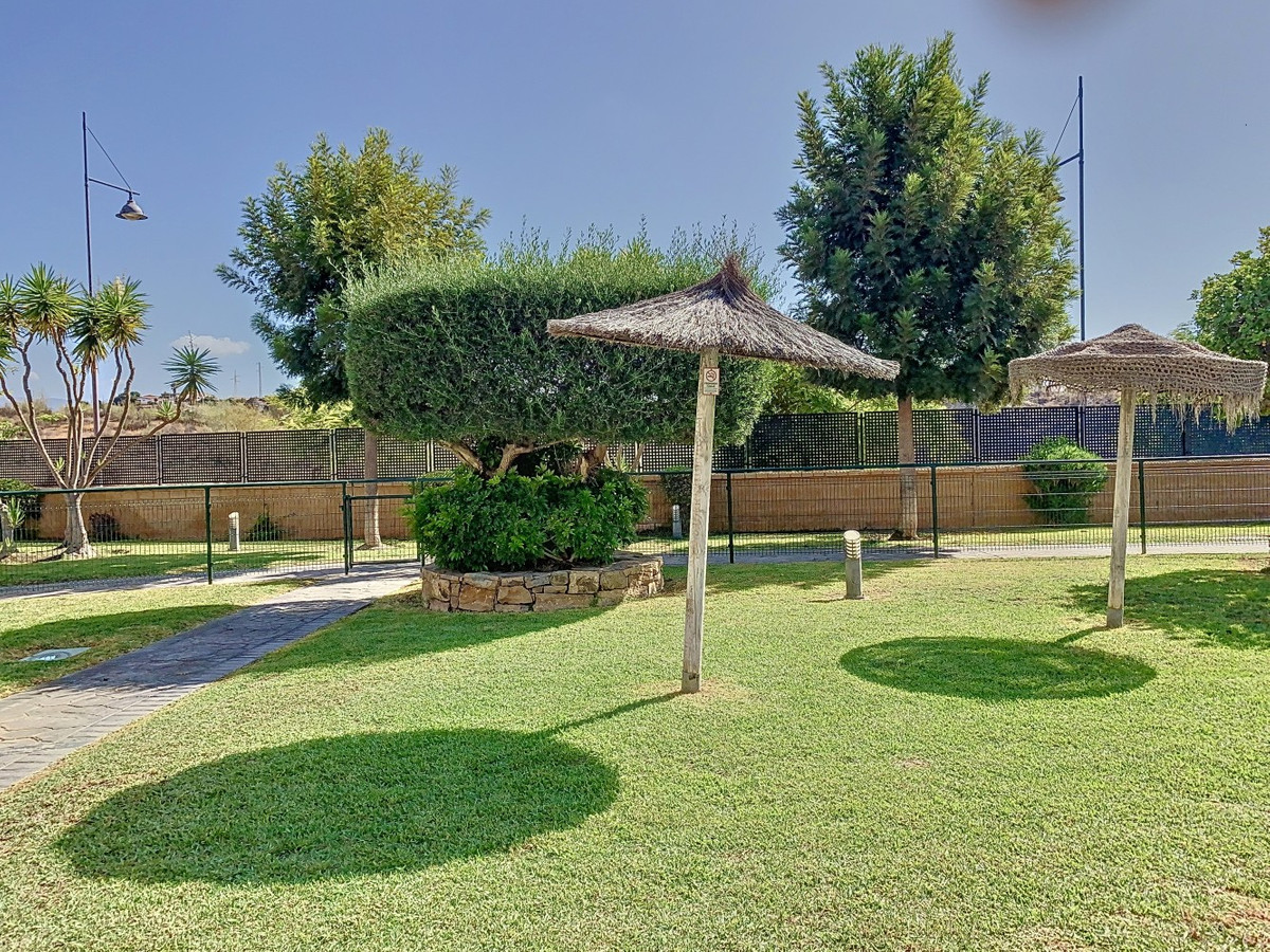 Te koop Half vrijstaand huis Costa Del Sol Valle-niza € 340.000,-