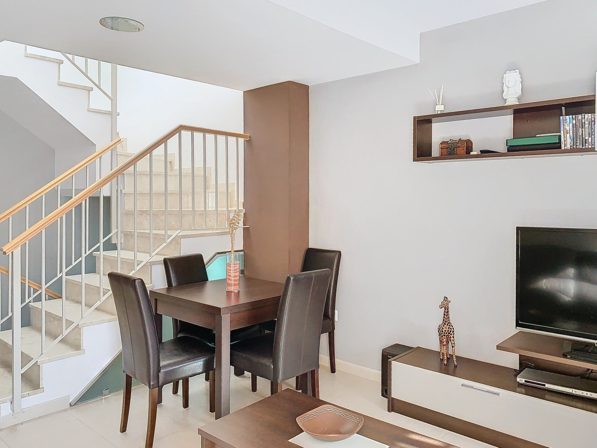 Te koop Half vrijstaand huis Costa Del Sol Valle-niza € 340.000,-