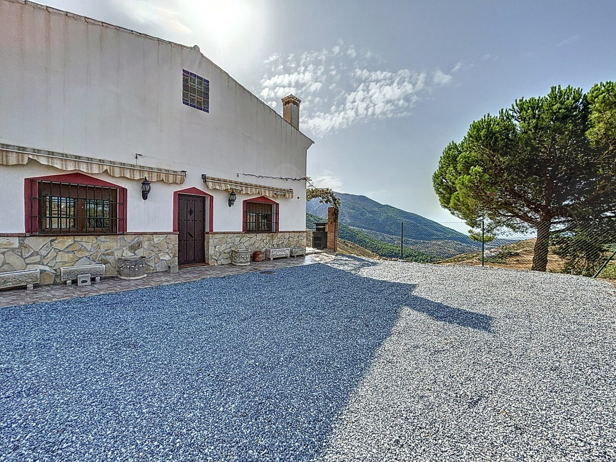 Te koop Vrijstaande Villa Costa Del Sol Alcaucín € 260.000,-