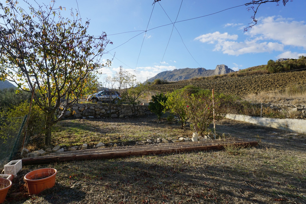 Te koop Vrijstaande Villa Costa Del Sol Alcaucín € 260.000,-