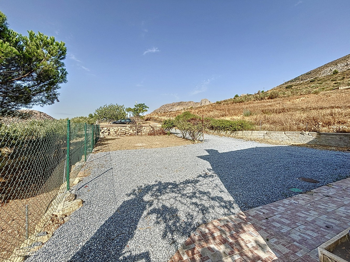 Te koop Vrijstaande Villa Costa Del Sol Alcaucín € 260.000,-