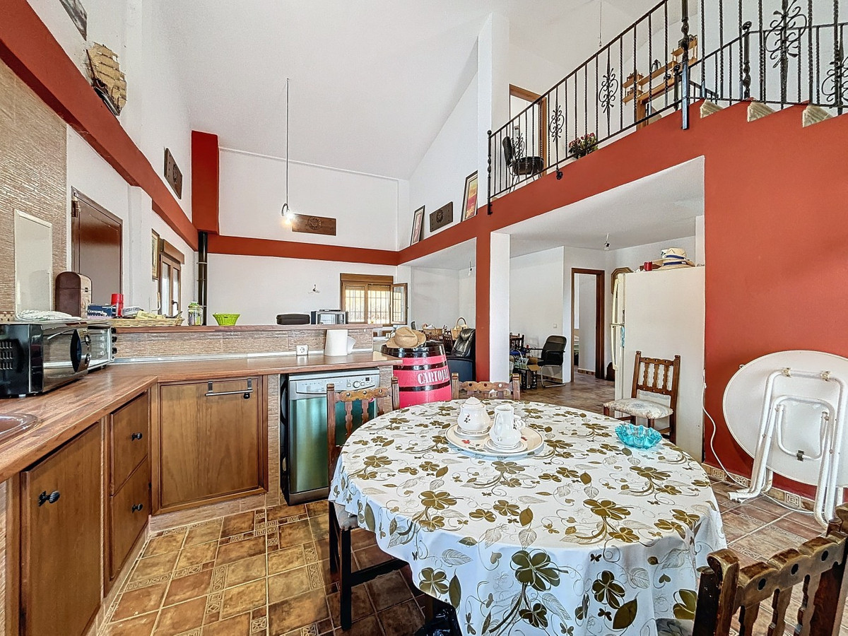 Te koop Vrijstaande Villa Costa Del Sol Alcaucín € 260.000,-