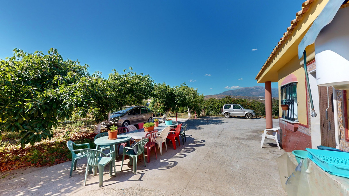 Te koop Vrijstaande Villa Costa Del Sol Vélez-málaga € 299.000,-