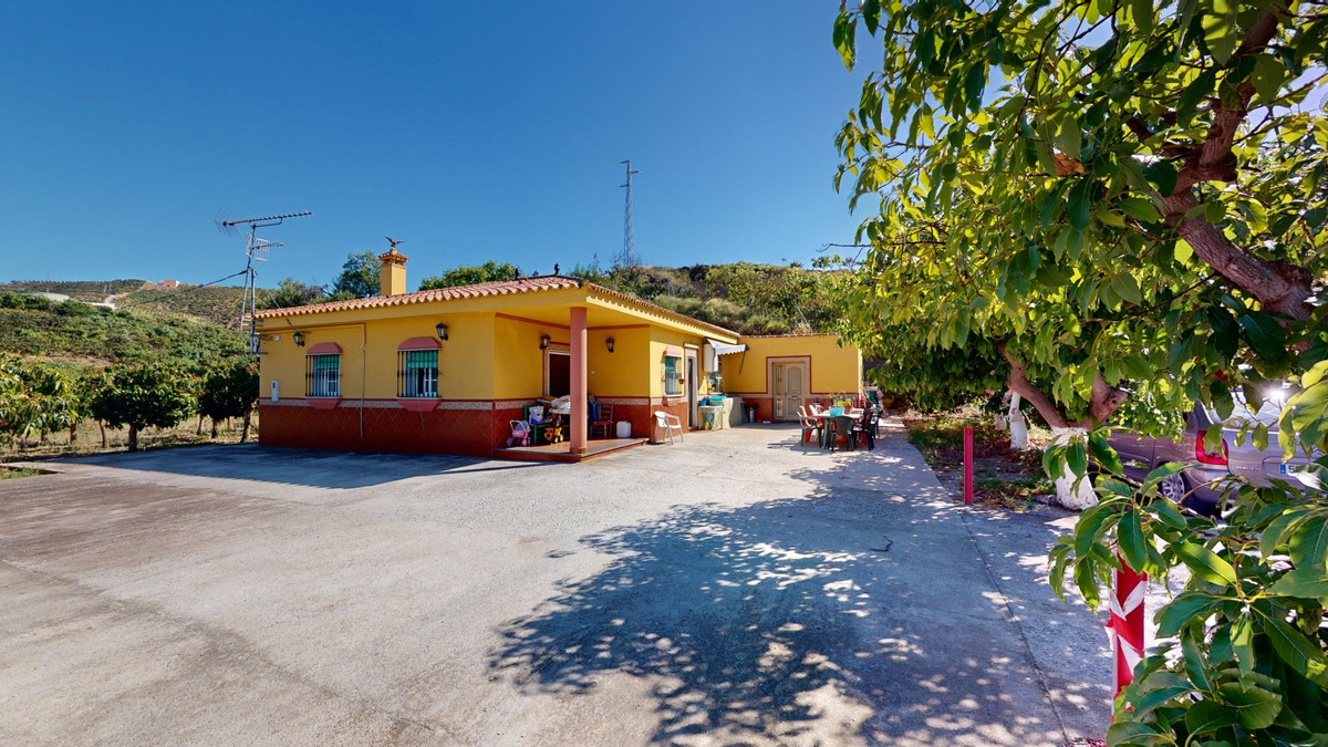 Te koop Vrijstaande Villa Costa Del Sol Vélez-málaga € 299.000,-