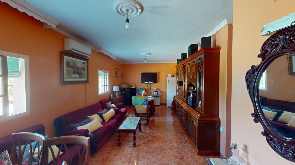 Te koop Vrijstaande Villa Costa Del Sol Vélez-málaga € 299.000,-